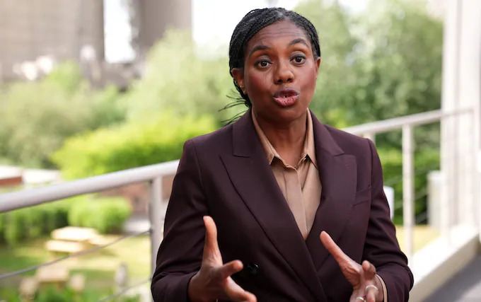 Kemi Badenoch, Blog de Salagre